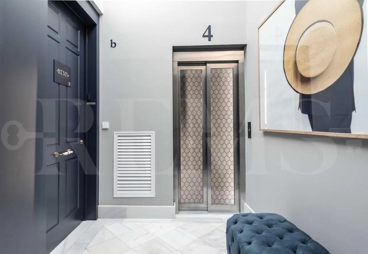 Penthouse With Private Rooftop In The Heart Of Malaga By Rems アパート